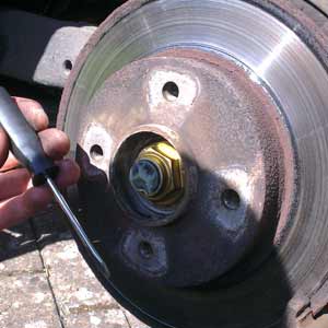 The peugeot 32mm axle nut